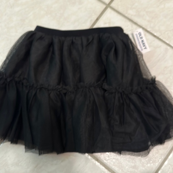 NWT Old Navy Sz 4T old navy black layered flowing skirt - Picture 1 of 1